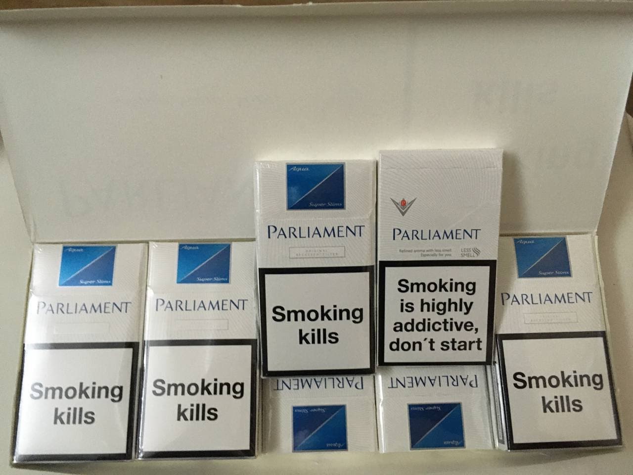 Парламент чёрный сигареты